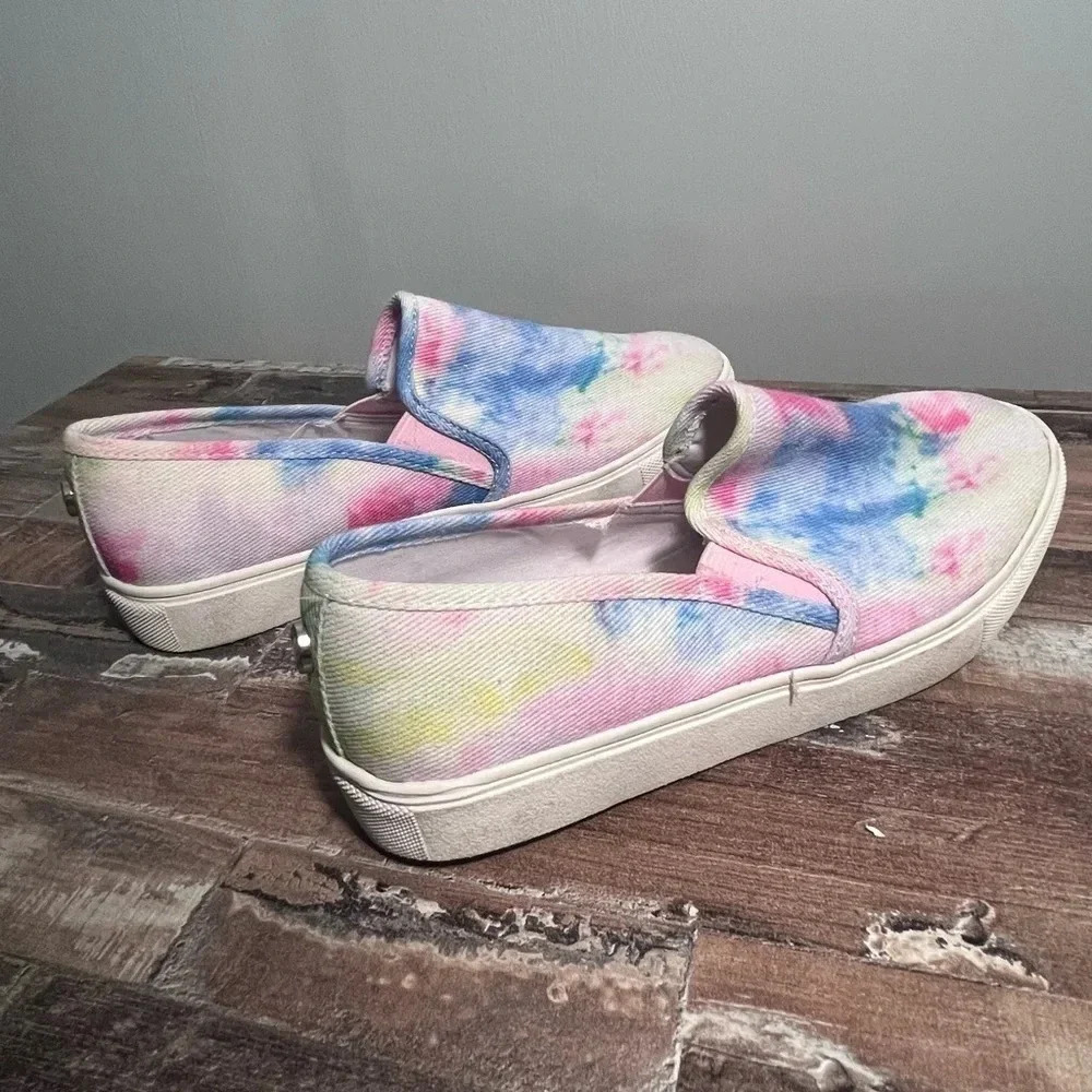 NWOT Steve Madden Tye Dye Women Slip on Sneaker Size 5‎